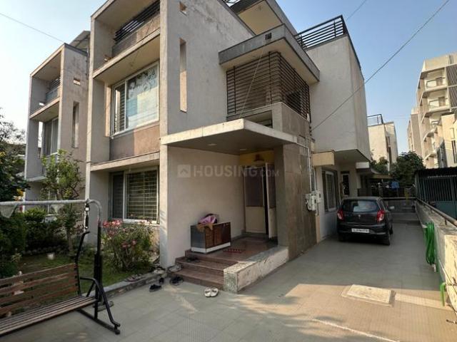 4 BHK Independent House in Bopal for resale Ahmedabad. The reference number is 19920520