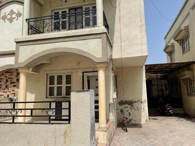4 BHK Independent House in Bopal for resale Ahmedabad. The reference number is 20398007