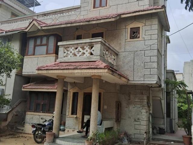 4 BHK Independent House in Bopal for resale Ahmedabad. The reference number is 20898010