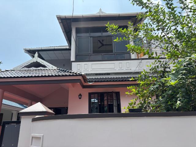 4 BHK Independent House in Chottanikkara for resale Kochi. The reference number is 19571755