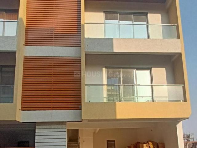 4 BHK Independent House in Dindoli for resale Surat. The reference number is 19180556