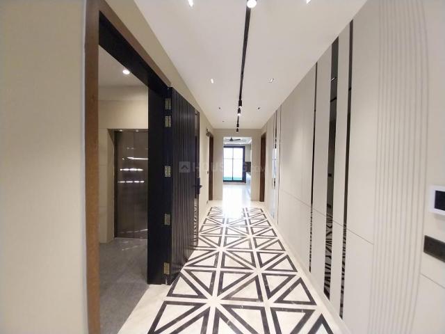 4 BHK Independent House in DLF Phase 1 for resale Gurgaon. The reference number is 18306093