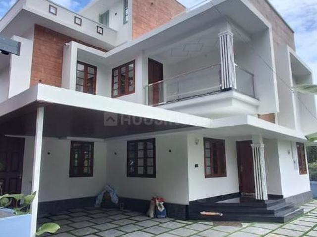 4 BHK Independent House in Edappally for resale Kochi. The reference number is 20839154