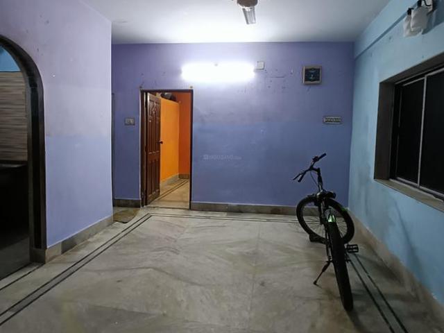 4 BHK Independent House in Entally for resale Kolkata. The reference number is 8782372