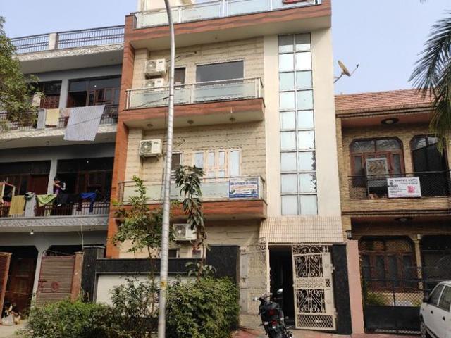 4 BHK Independent House in Gamma I Greater Noida for resale Rampur Jagir. The reference number is 16523452