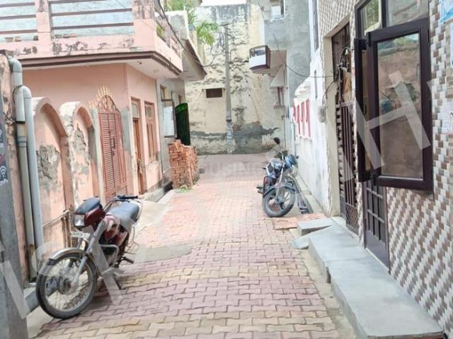 4 BHK Independent House in Ganga Nagar for resale Meerut. The reference number is 14940780