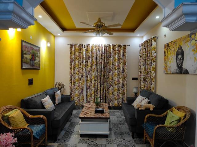 4 BHK Independent House in Garhi Cantt for resale Dehradun. The reference number is 17687742