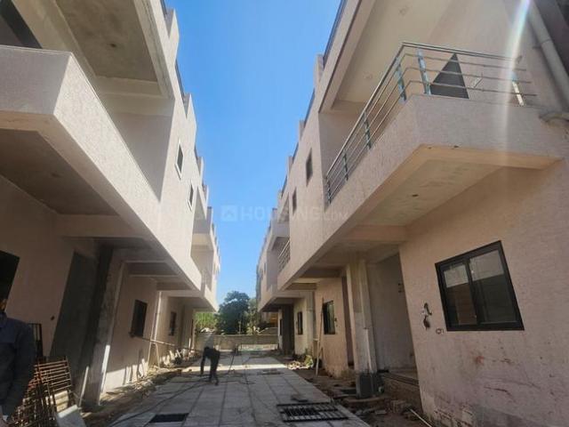 4 BHK Independent House in Ghuma for resale Ahmedabad. The reference number is 19688368