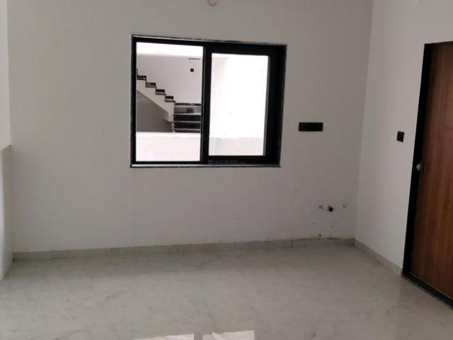 4 BHK Independent House in Ghuma for resale Ahmedabad. The reference number is 20490837