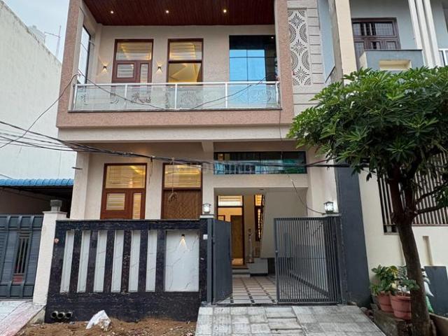 4 BHK Independent House in Gokulpura for resale Jaipur. The reference number is 20990962