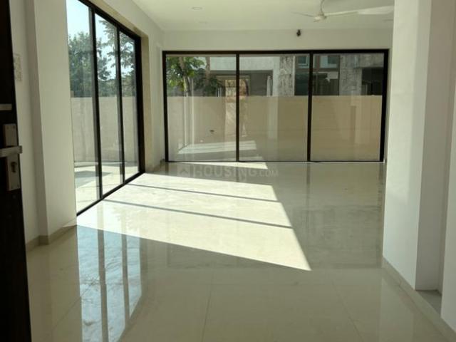 4 BHK Independent House in Goregaon East for resale Mumbai. The reference number is 16592307