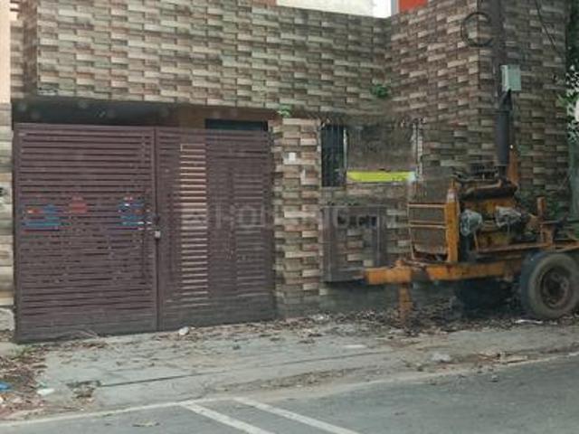 4 BHK Independent House in Govindpuram for resale Ghaziabad. The reference number is 19718844