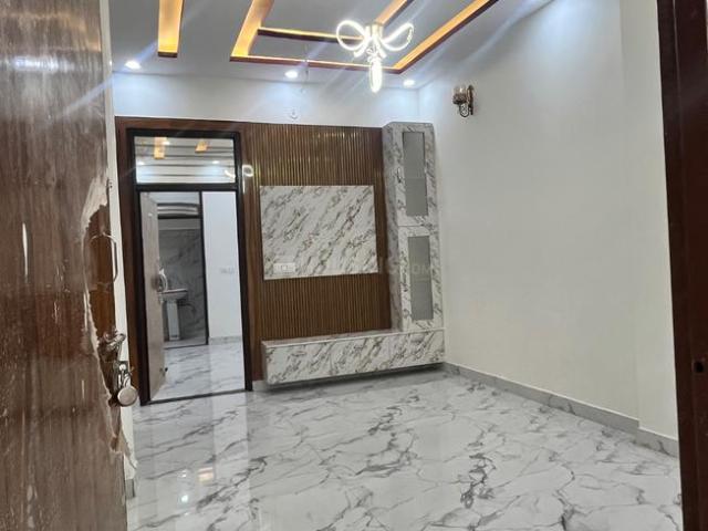 4 BHK Independent House in Govindpuram for resale Ghaziabad. The reference number is 20935383