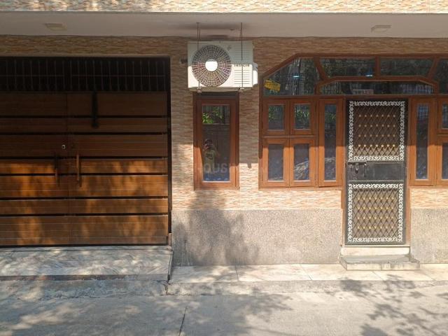 4 BHK Independent House in Govindpuri Extension for resale New Delhi. The reference number is 19964820