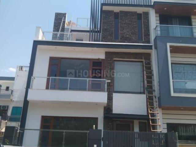 4 BHK Independent House in JLPL Industrial Area for resale Mohali. The reference number is 17517412