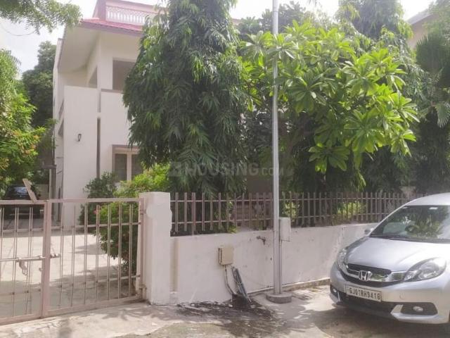 4 BHK Independent House in Gulbai Tekra for resale Ahmedabad. The reference number is 18536397