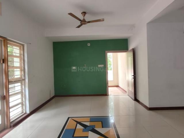 4 BHK Independent House in Iscon Ambli Road for resale Ahmedabad. The reference number is 20884324