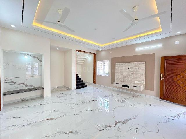 4 BHK Independent House in J Nagar for resale Chennai South. The reference number is 17644313