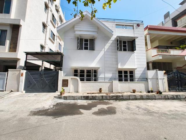 4 BHK Independent House in JP Nagar for resale Bengaluru. The reference number is 20713038