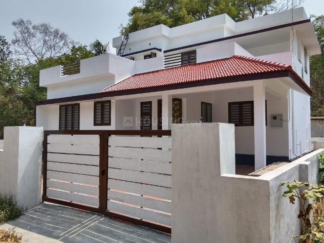 4 BHK Independent House in Kannadi I for resale Palakkad. The reference number is 20184690
