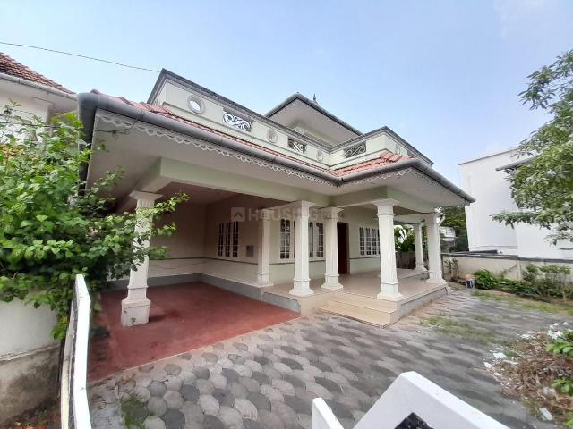 4 BHK Independent House in Kakkanad for rent Kochi. The reference number is 20559585