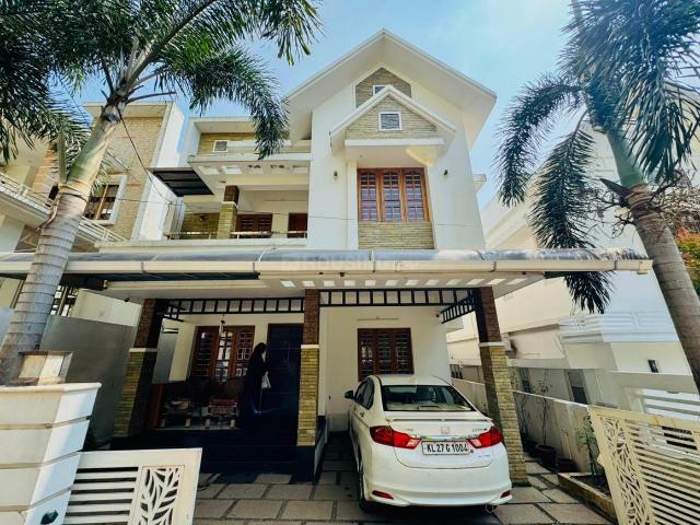 4 BHK Independent House in Kakkanad for resale Kochi. The reference number is 17000279