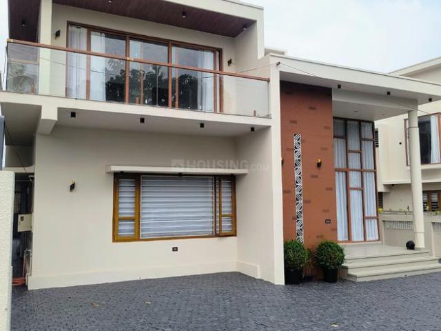 4 BHK Independent House in Kakkanad for resale Kochi. The reference number is 18788054