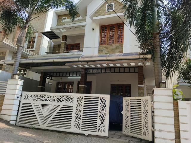 4 BHK Independent House in Kalamassery for resale Kochi. The reference number is 16954036