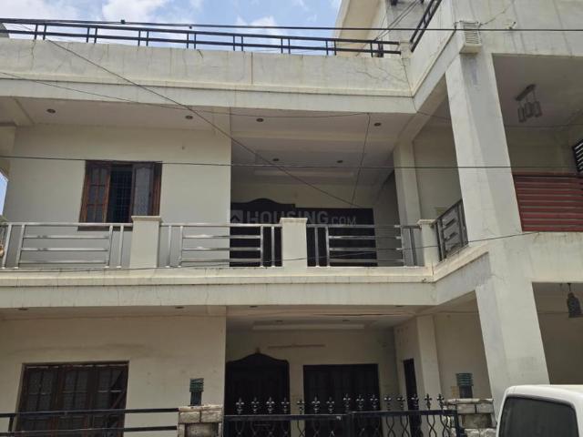 4 BHK Independent House in Karkhana for resale Secunderabad. The reference number is 20696075