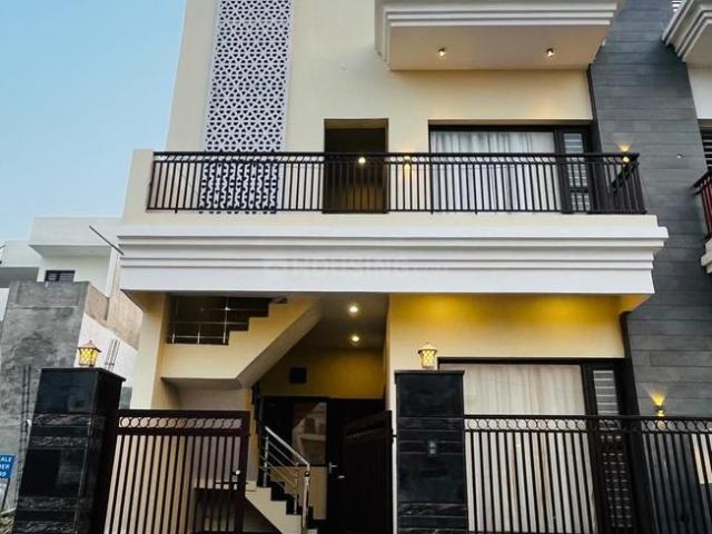 4 BHK Independent House in Kharar for resale Mohali. The reference number is 16249626
