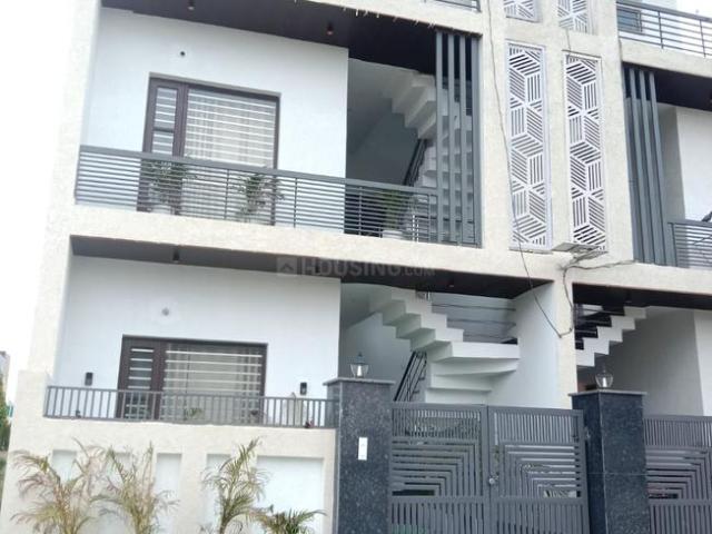 4 BHK Independent House in Kharar for resale Mohali. The reference number is 20103583