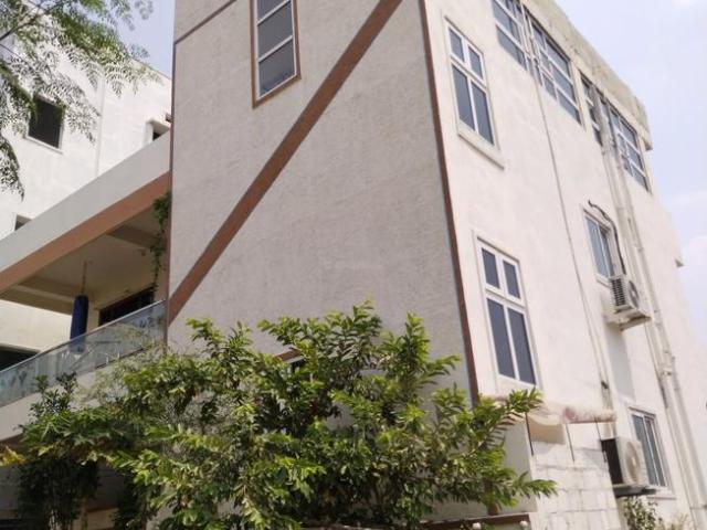 4 BHK Independent House in Kuntloor for resale South Hyderabad. The reference number is 14038843