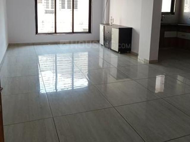 4 BHK Independent House in L.P.Savani for rent Surat. The reference number is 18017780