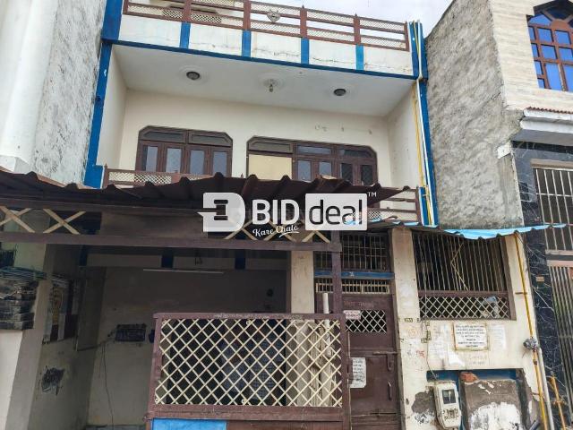 4 BHK Independent House in Lohamandi for resale Agra. The reference number is 20861347