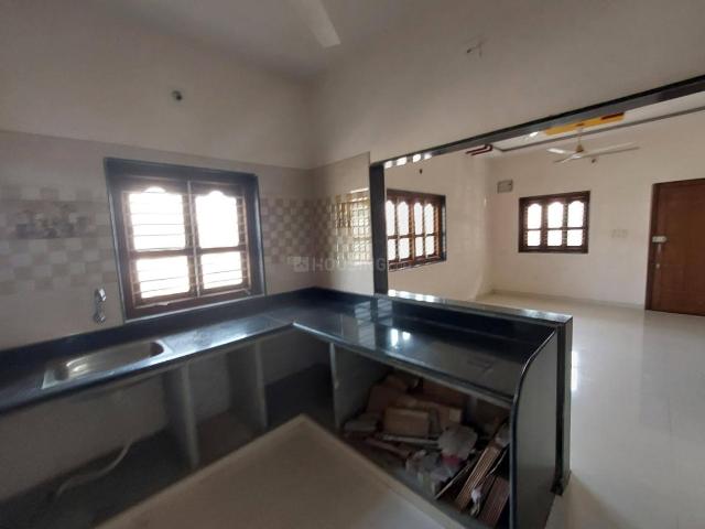 4 BHK Independent House in Maninagar for rent Ahmedabad. The reference number is 19786852