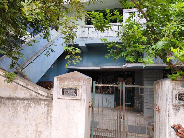 4 BHK Independent House in Nallakunta for resale Hyderabad. The reference number is 20935476