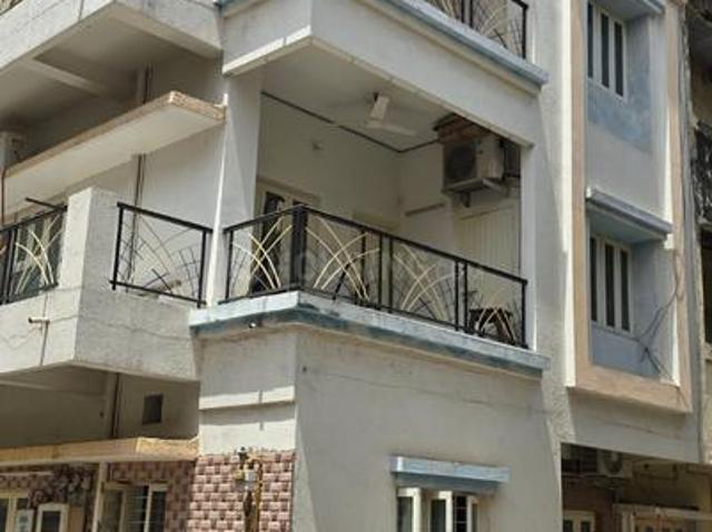 4 BHK Independent House in Naranpura for resale Ahmedabad. The reference number is 19937436