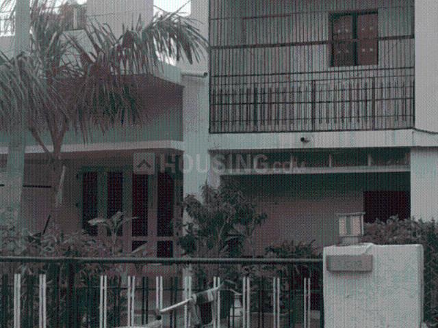 4 BHK Independent House in Navarangpura for resale Ahmedabad. The reference number is 19728204