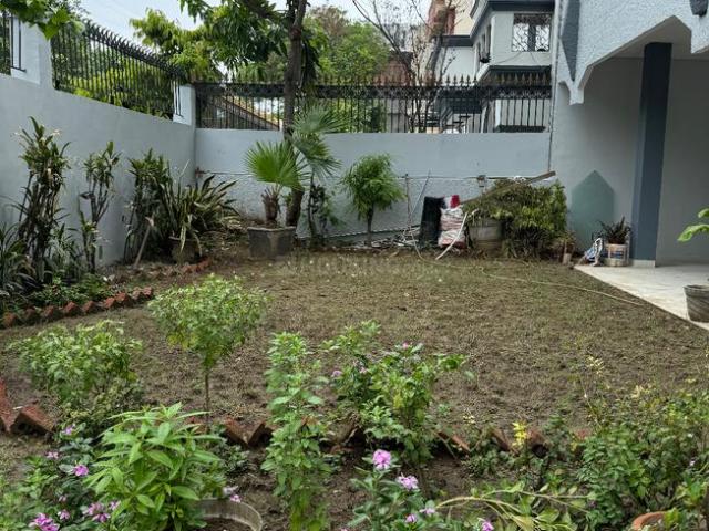 4 BHK Independent House in New Friends Colony for rent New Delhi. The reference number is 19038058