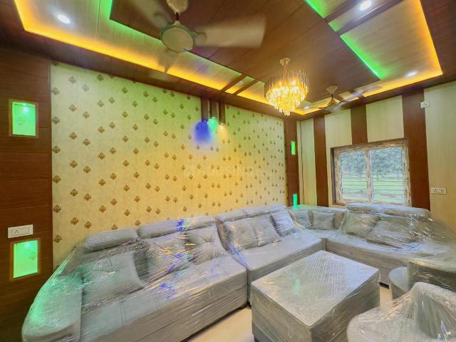 4 BHK Independent House in Paharia for resale Varanasi. The reference number is 19616029
