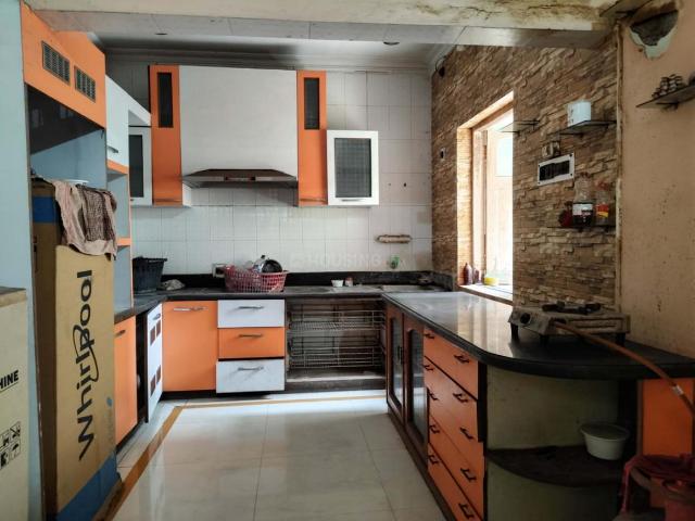 4 BHK Independent House in Santoshpur for resale Kolkata. The reference number is 20905354