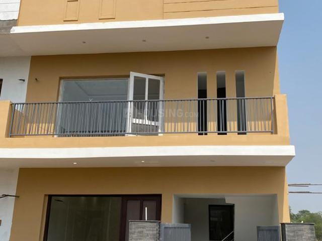 4 BHK Independent House in Sanauli for resale Zirakpur. The reference number is 17457748