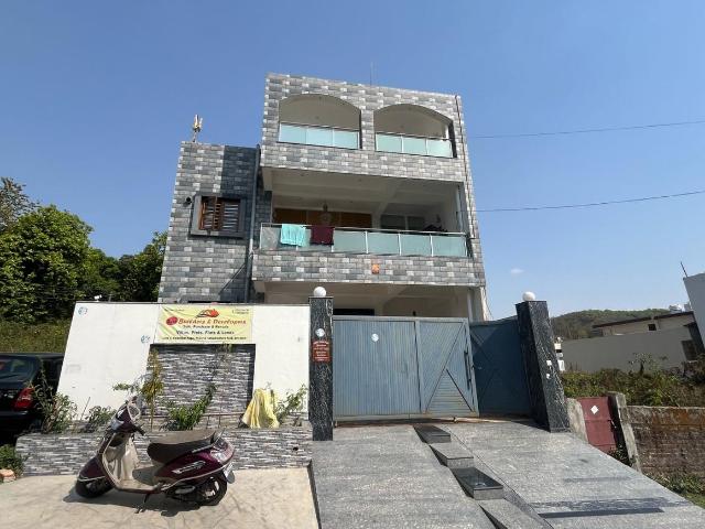 4 BHK Independent House in Sahastradhara Road for resale Dehradun. The reference number is 20155258