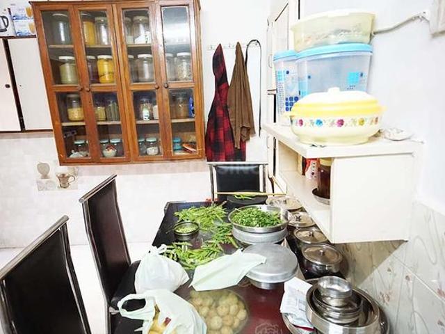 4 BHK Independent House in Satellite for resale Ahmedabad. The reference number is 19034476