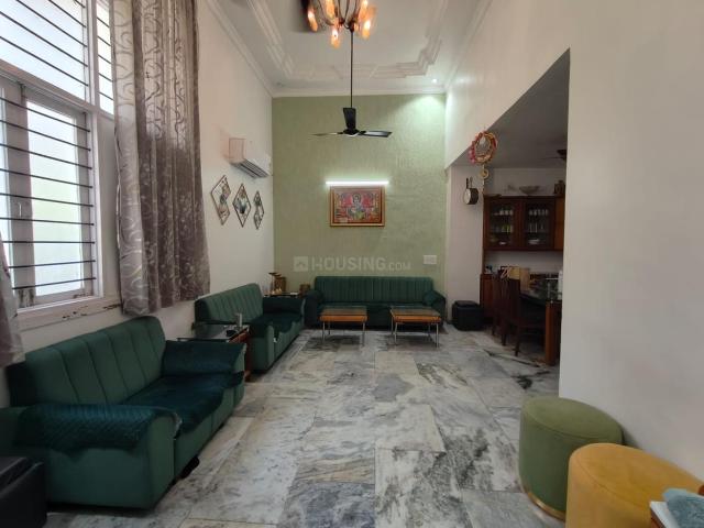 4 BHK Independent House in Satellite for resale Ahmedabad. The reference number is 20080713