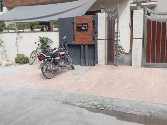4 BHK Independent House in Sector 15 for resale Faridabad. The reference number is 19720856