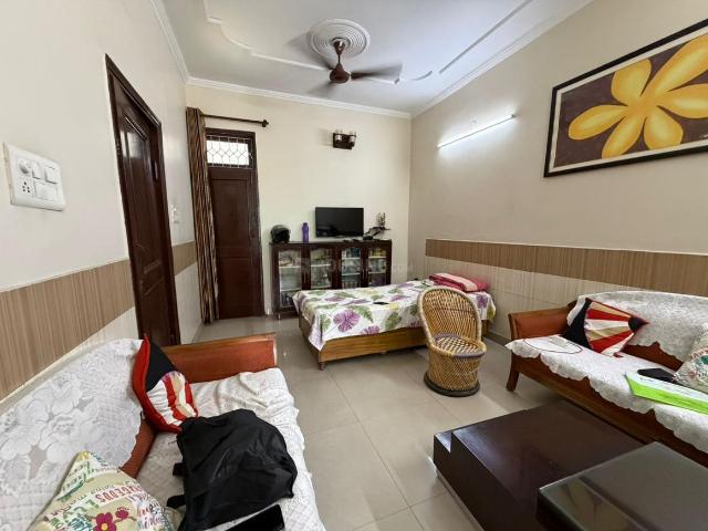 4 BHK Independent House in Sector 16 for resale Faridabad. The reference number is 19998449