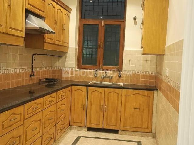 4 BHK Independent House in Sector 26 for rent Noida. The reference number is 20388503