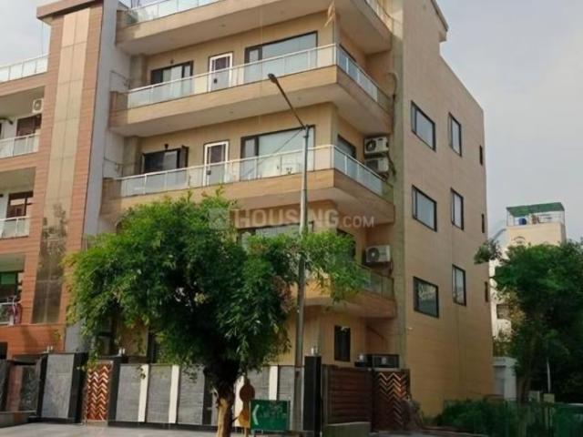 4 BHK Independent House in Sector 30 for resale Noida. The reference number is 19932429