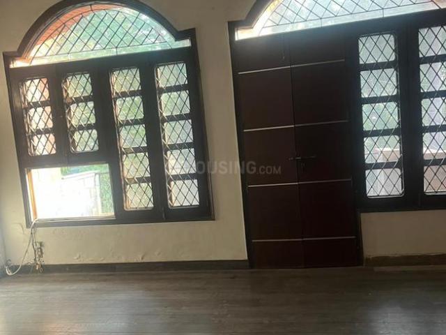 4 BHK Independent House in Sector 40 for resale Noida. The reference number is 16897753